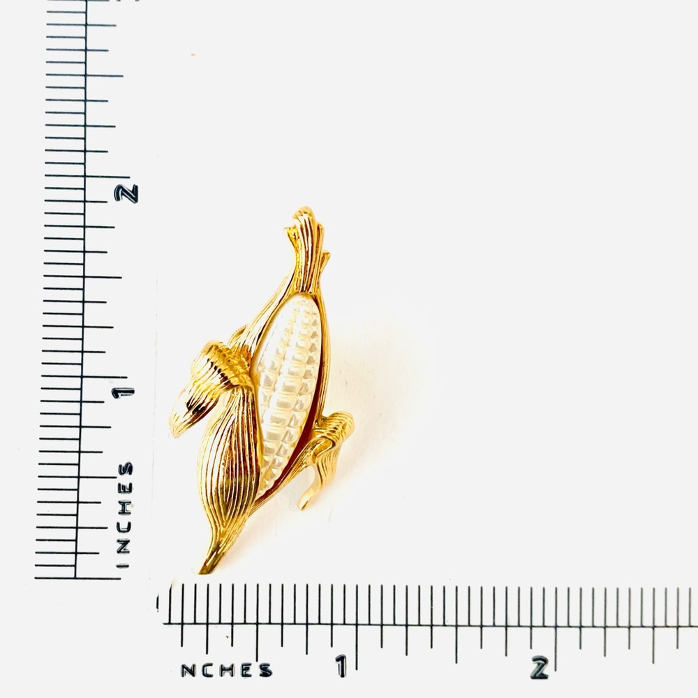 Corn Pin - Picture 2 of 3